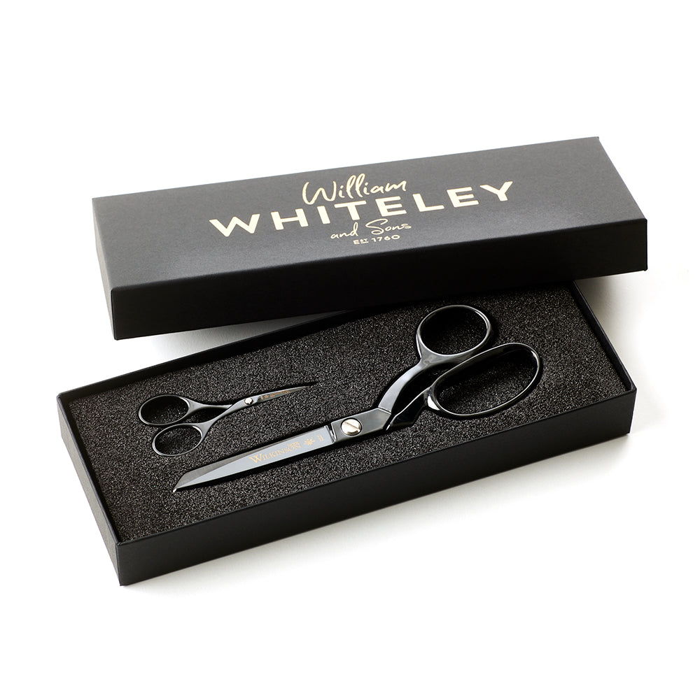 Noir Sewing Gift Set