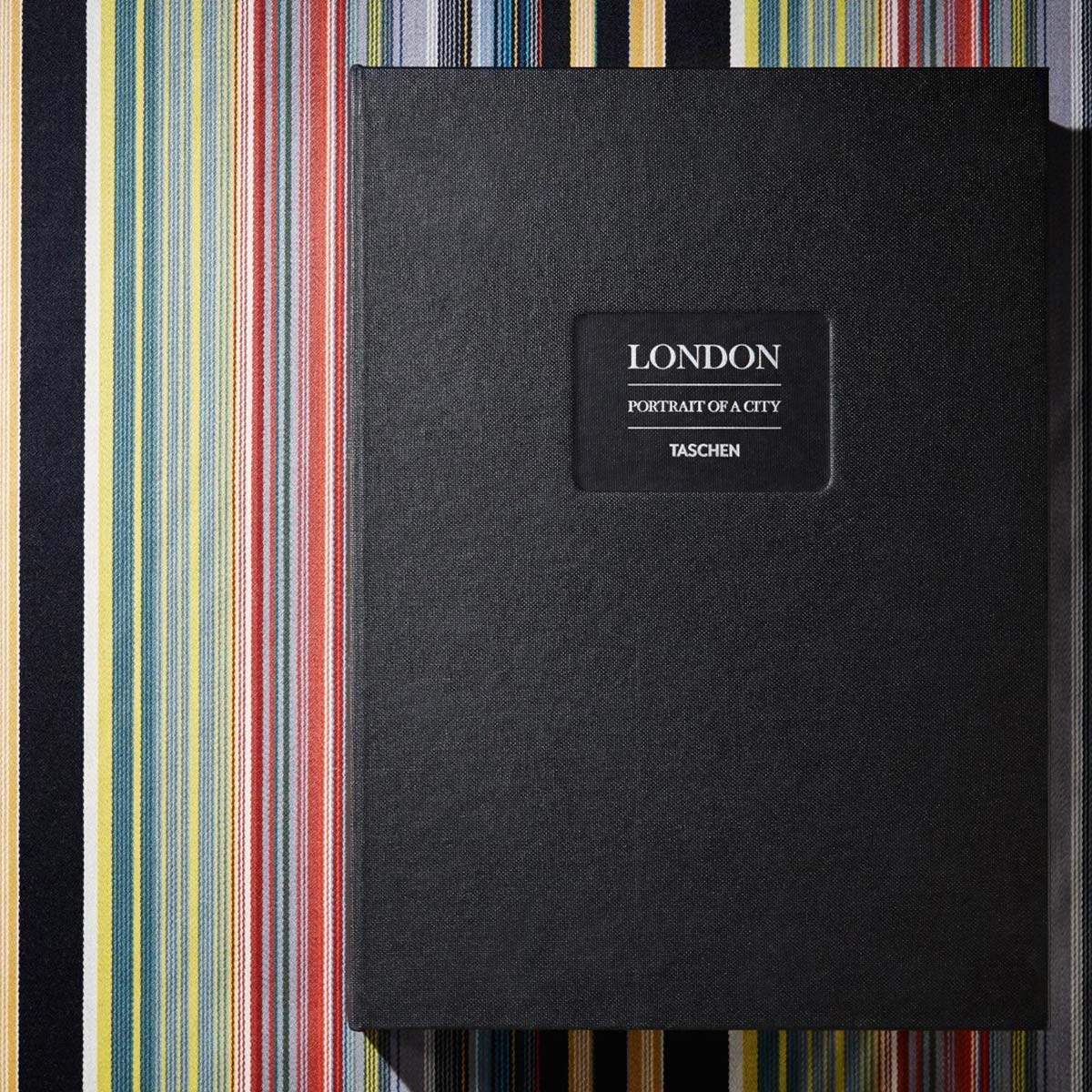 London. Portrait of a City, Paul Smith Edition No. 1–500 ‘Piccadilly Circus’