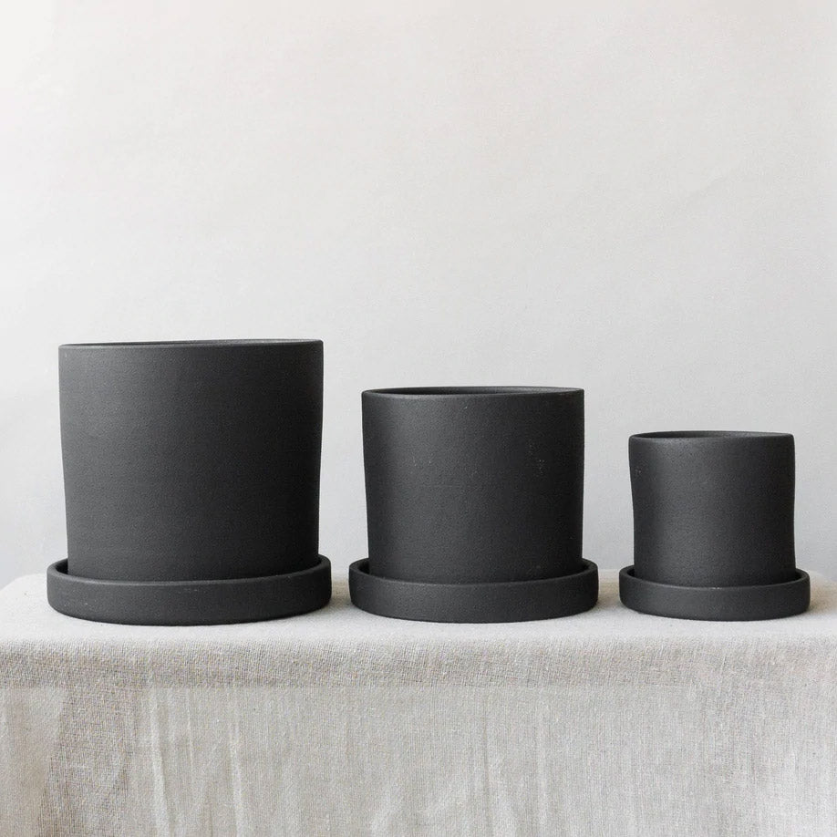 Dalston Plant Pot - Charcoal